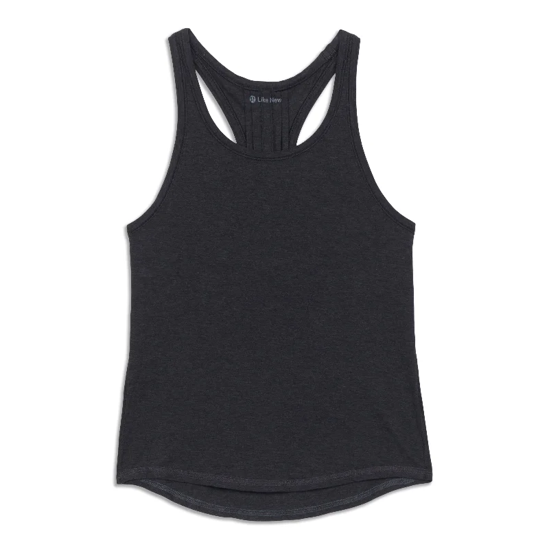 Seamless Yoga Tops for Comfort and Style -Yogi Everyday Tank Top - Resale