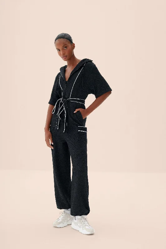 Stretch Fit Yoga Set for Better Performance -Bold P&B Jumpuit